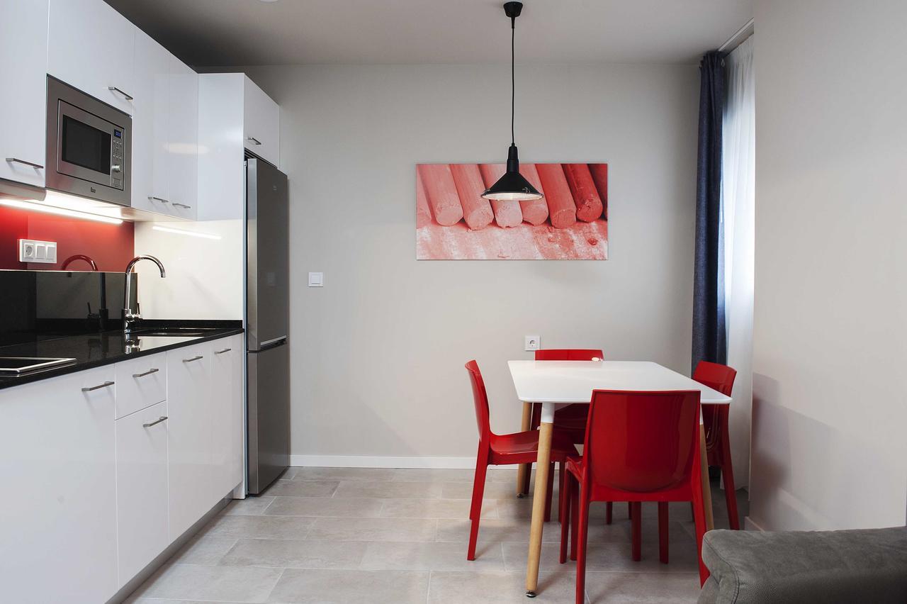 Apartamentos Divan Vitoria-Gasteiz Eksteriør billede